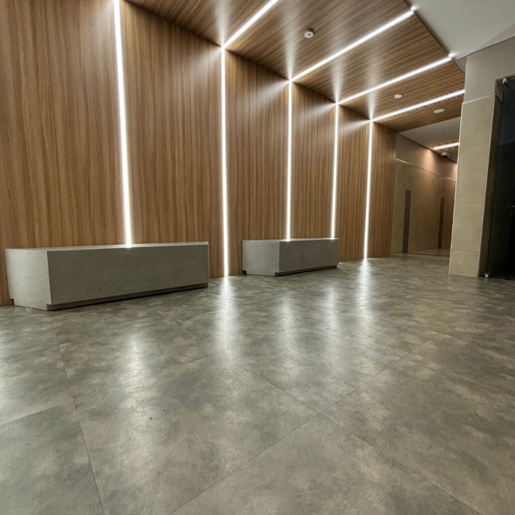 12 Pisos En Vinilo, Pvc, Cerámica, Laminado Y Spc De Las Marcas Decotile Y Concrete Y Lg Hausys. Pisos Vinilo Vinílicos Ceramicos PVC Laminados SPC
