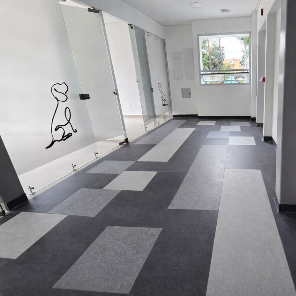 2 Pisos En Vinilo, Pvc, Cerámica, Laminado Y Spc De Las Marcas Abc 2mm Y Nexroll 2mm Lg Hausys Pisos Vinilo Vinílicos Ceramicos PVC Laminados SPC
