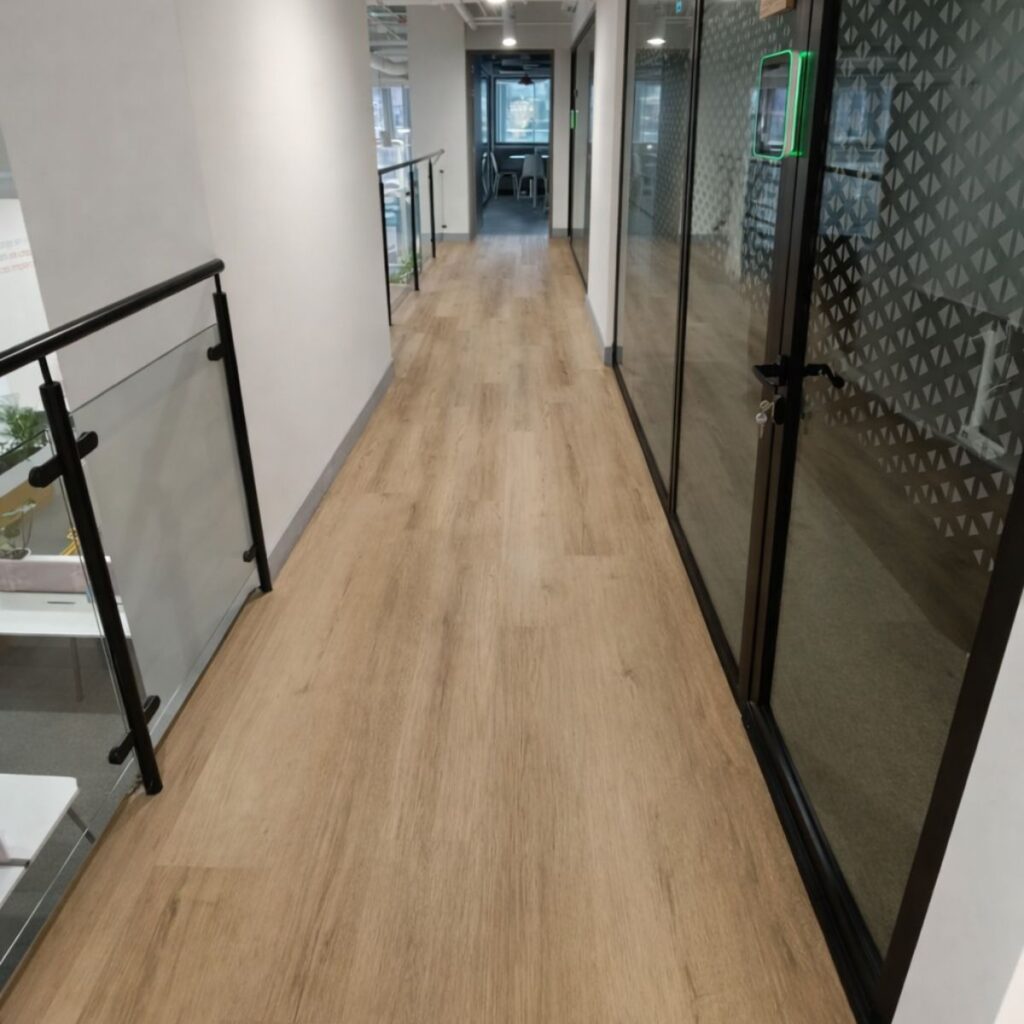2 Pisos En Vinilo, Pvc, Cerámica, Laminado Y Spc De Las Marcas Nexspc 5mm Lg Hausys Pisos Vinilo Vinílicos Ceramicos PVC Laminados SPC